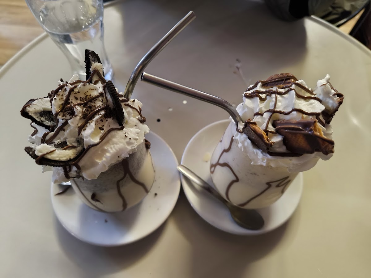 Coco's Coffee Shop - photo 3